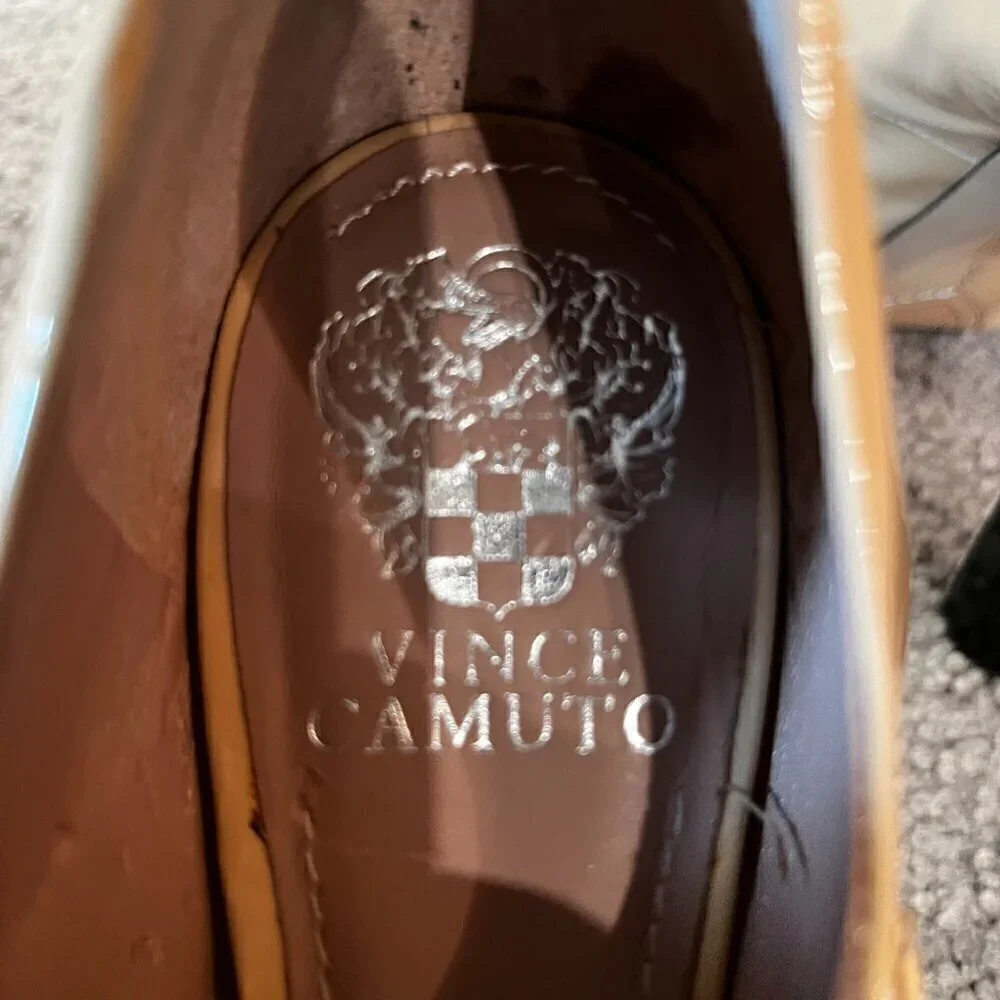 Vince Camuto vince camuto